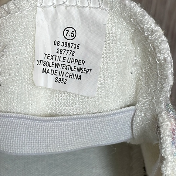 NWOT Tommy Bahama Slip On Memory Foam Multicolor Sneaker Shoes 7.5 - Picture 15 of 15